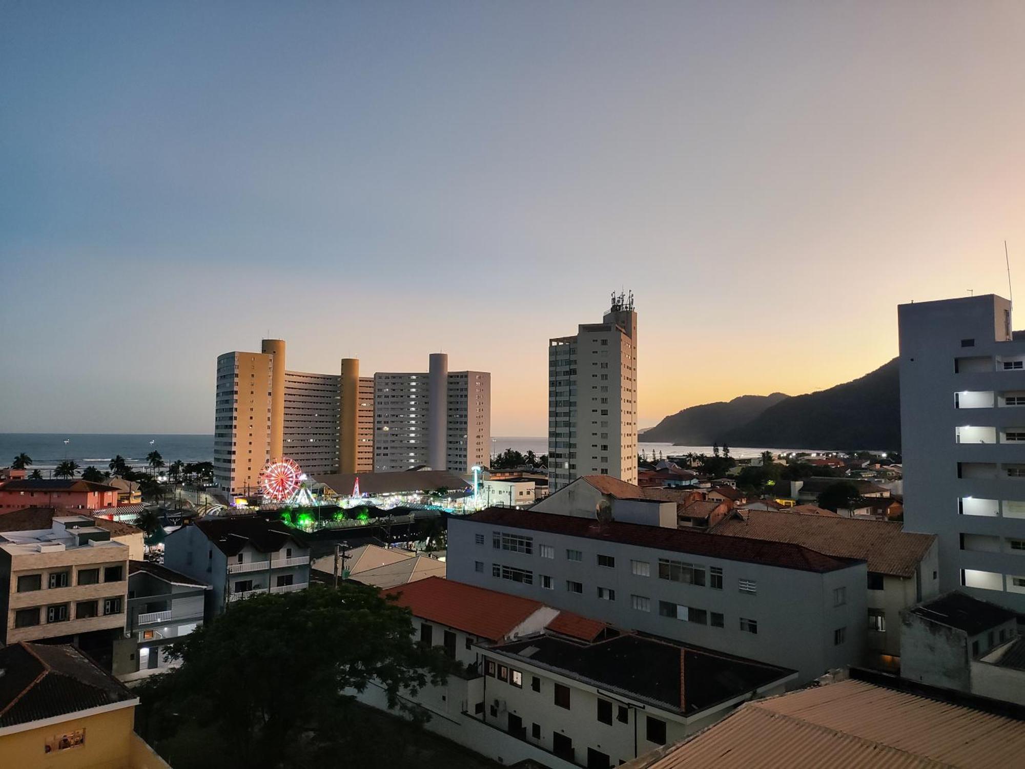 Apartamento Inteiro Em Peruibe No Centro, Prox A Praia エクステリア 写真
